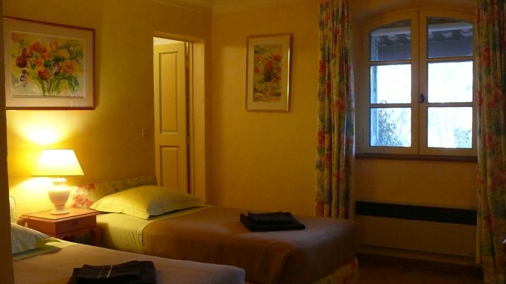 Вилла Les Bastides De L'Auviduery Moissac-Bellevue Номер фото