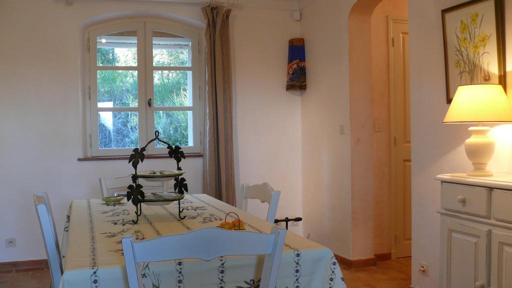 Вилла Les Bastides De L'Auviduery Moissac-Bellevue Экстерьер фото