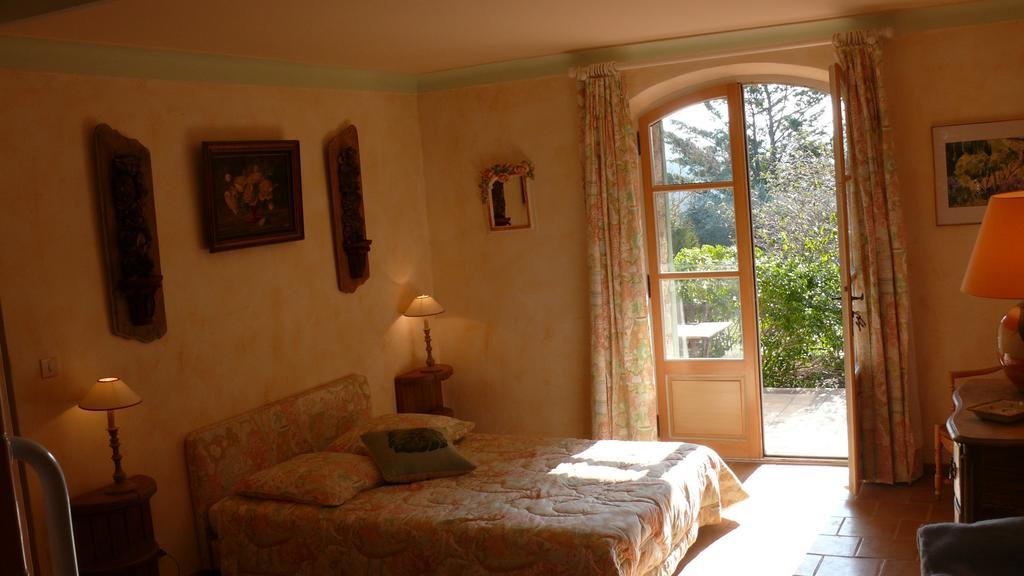 Вилла Les Bastides De L'Auviduery Moissac-Bellevue Экстерьер фото